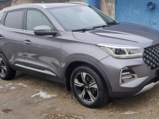 2024 Chery Tiggo 4 Pro I Рестайлинг, серый, 1950000 рублей, вид 3
