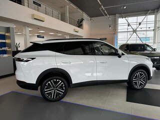 2025 Omoda C7, белый, 3099000 рублей, вид 2