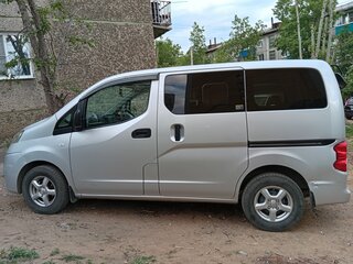 2012 Nissan NV200, серебристый, 900000 рублей, вид 4