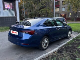 2021 Skoda Octavia IV (A8), синий, 2450000 рублей, вид 3
