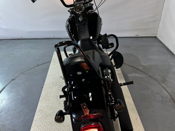2012 Harley-Davidson Fat Boy, чёрный, 780000 рублей - вид 3