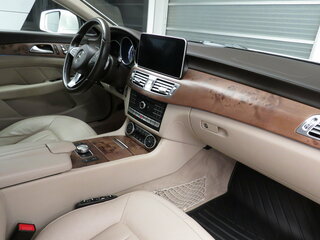 2014 Mercedes-Benz CLS 400 II (C218) Рестайлинг, белый, 2689000 рублей, вид 5