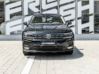 2019 Volkswagen Tiguan II, чёрный, 2290000 рублей, вид 3
