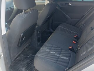 2011 Volkswagen Tiguan I, серебристый, 990000 рублей, вид 5