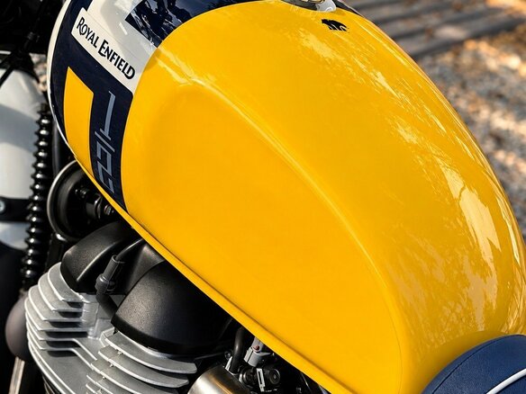 2025 Royal Enfield Bear 650, жёлтый, 580000 рублей - вид 7