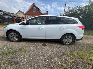 2017 Ford Focus III Рестайлинг, белый, 543000 рублей, вид 4