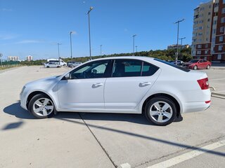 2015 Skoda Octavia III (A7), белый, 1600000 рублей, вид 5