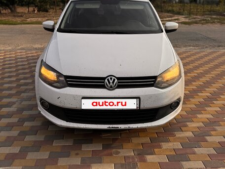 2013 Volkswagen Polo V, белый, 560000 рублей, вид 2