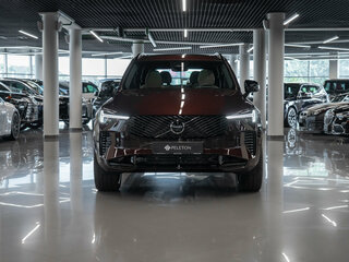 2025 Volvo XC90 B6 II Рестайлинг 2, красный, 9900000 рублей, вид 3
