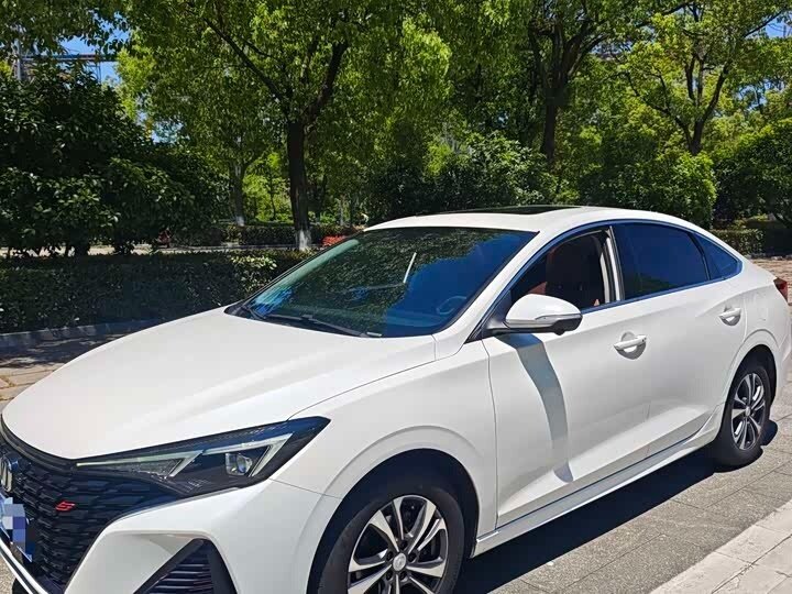 Открыть фотографии: Changan Eado Plus I