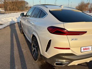 2021 BMW X6 30d III (G06), белый, 9000000 рублей, вид 4