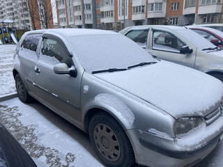 2002 Volkswagen Golf IV, серебристый, 299999 рублей, вид 1