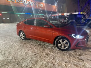 2016 Hyundai Elantra VI (AD), красный, 1250000 рублей, вид 5