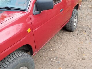 1993 Nissan Terrano I, красный, 600000 рублей, вид 2
