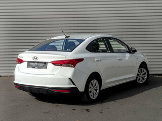 2020 Hyundai Solaris II Рестайлинг, белый, 1070000 рублей, вид 5