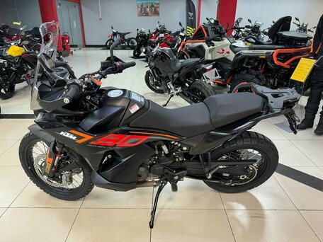 2023 KTM 790 Adventure, чёрный, 1190000 рублей, вид 2