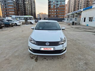 2017 Volkswagen Polo V Рестайлинг, белый, 1000000 рублей, вид 4