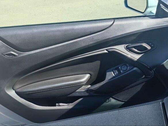 2017 Chevrolet Camaro VI, серый, 2480000 рублей - вид 17
