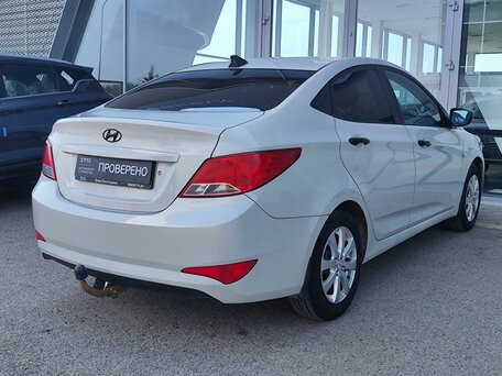 2014 Hyundai Solaris I Рестайлинг, бежевый, 580000 рублей, вид 5