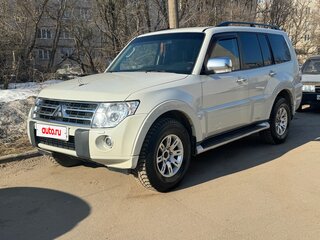2011 Mitsubishi Pajero IV Рестайлинг 1, белый, 1899000 рублей, вид 1