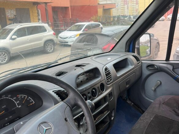 2001 Mercedes-Benz Sprinter, синий, 750000 рублей - вид 7