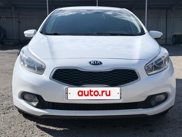 2015 Kia Ceed II, белый