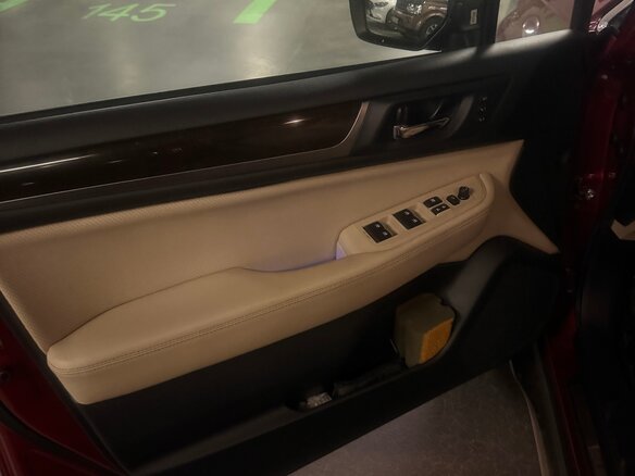 2017 Subaru Outback V, красный, 2400000 рублей - вид 8