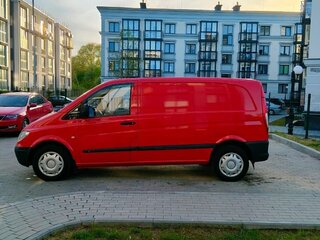 2004 Mercedes-Benz Vito II (W639), красный, 800000 рублей, вид 4