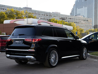 2021 Mercedes-Benz Maybach GLS 600 I, чёрный, 8400000 рублей, вид 4