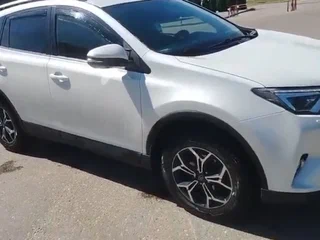 2016 Toyota RAV4 IV (XA40) Рестайлинг, белый, 2600000 рублей, вид 5