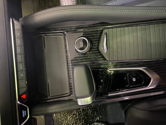 2026 Geely Monjaro I, серый - вид 28
