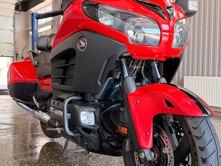 2013 Honda GL 1800 Gold Wing, красный, 1300000 рублей, вид 3