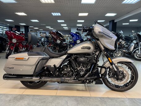 2023 Harley-Davidson CVO Street Glide, серый, 3900000 рублей, вид 1