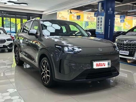 2026 Leapmotor A10 39.8 kWh, серебристый, 1620000 рублей, вид 1