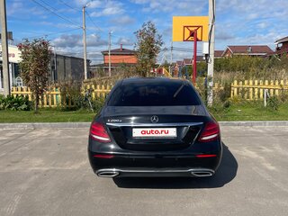 2018 Mercedes-Benz E-Класс 200 d V (W213, S213, C238), чёрный, 2200000 рублей, вид 4