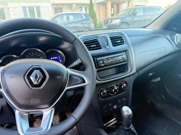 2018 Renault Logan II Рестайлинг, белый, 599000 рублей - вид 5