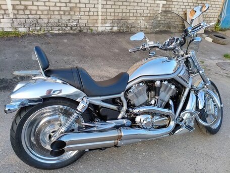 2006 Harley-Davidson V-Rod, серебристый, 1200000 рублей, вид 2