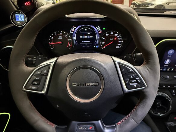 2019 Chevrolet Camaro ZL1 VI Рестайлинг, жёлтый, 6990000 рублей - вид 12