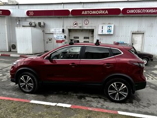 2020 Nissan Qashqai II Рестайлинг, пурпурный, 1660000 рублей, вид 3
