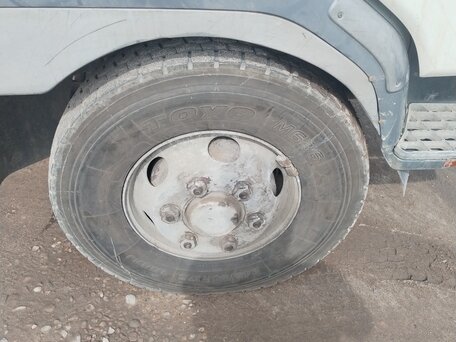 2005 Fuso (Mitsubishi) Fighter, белый, 4550000 рублей, вид 2