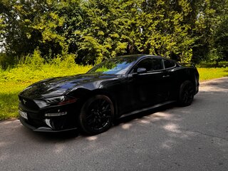 2021 Ford Mustang VI Рестайлинг, чёрный, 4450000 рублей, вид 2