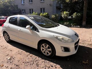 2011 Peugeot 308 I Рестайлинг, белый, 550000 рублей, вид 3
