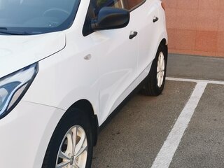 2015 Hyundai ix35 I Рестайлинг, белый, 1500000 рублей, вид 4