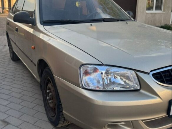 2005 Hyundai Accent ТагАЗ II, бежевый, 360000 рублей - вид 4