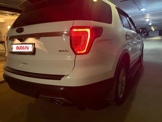 2018 Ford Explorer V Рестайлинг 2, белый, 2850000 рублей, вид 4
