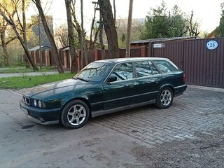 1993 BMW 5 серии 525i III (E34), зелёный, 585000 рублей, вид 1