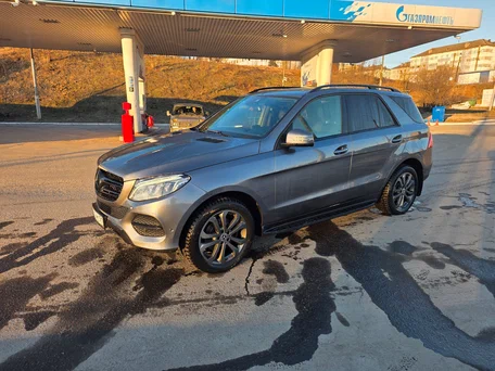 2017 Mercedes-Benz GLE 350 d I (W166), серый, 3750000 рублей, вид 1