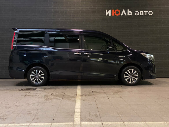 2019 Toyota Esquire I Рестайлинг, чёрный, 2370000 рублей - вид 3