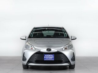 2018 Toyota Vitz III (XP130) Рестайлинг 2, серый, 1199000 рублей, вид 2