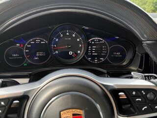 2019 Porsche Cayenne III, чёрный, 7500000 рублей, вид 2